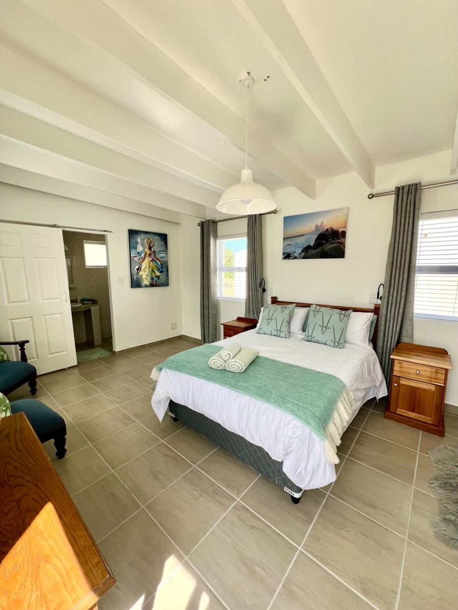 4 Bedroom Property for Sale in Jacobsbaai Western Cape